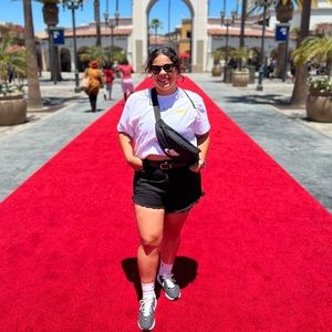 Meet your Posher, Tiara